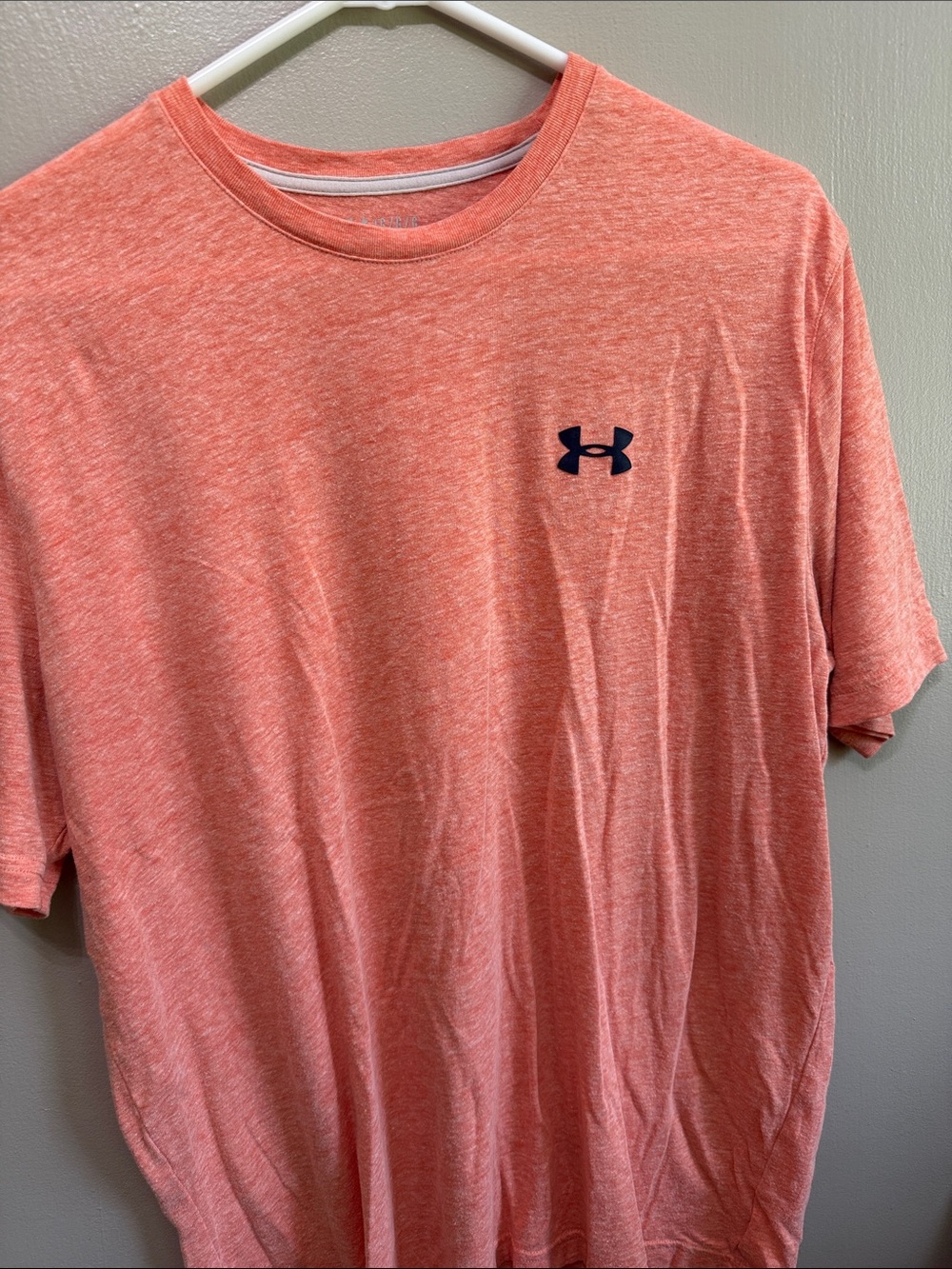 Under Armour Men's Heather Coral Crew Neck Performance Tee with Navy Logo